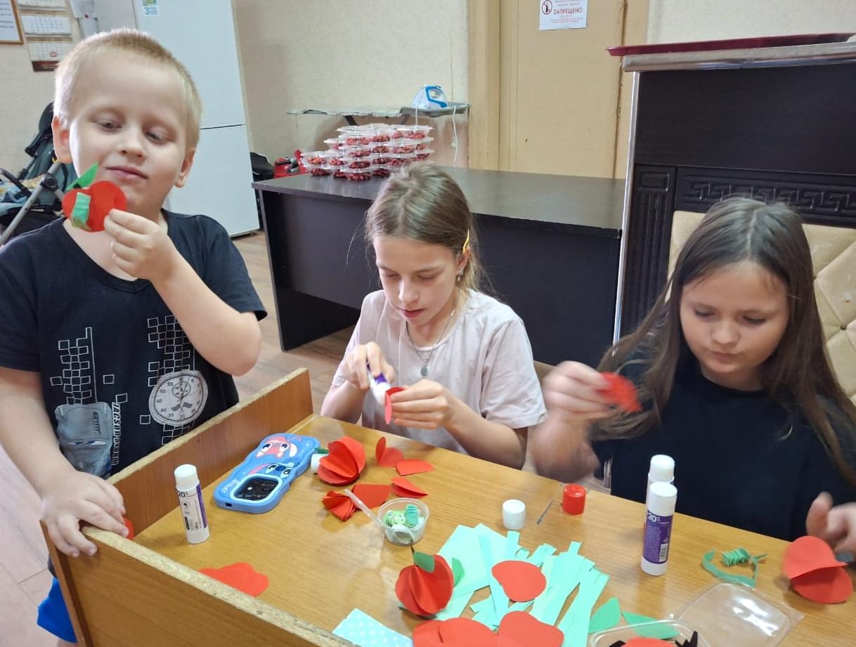 Фруктово-ягодный экспресс