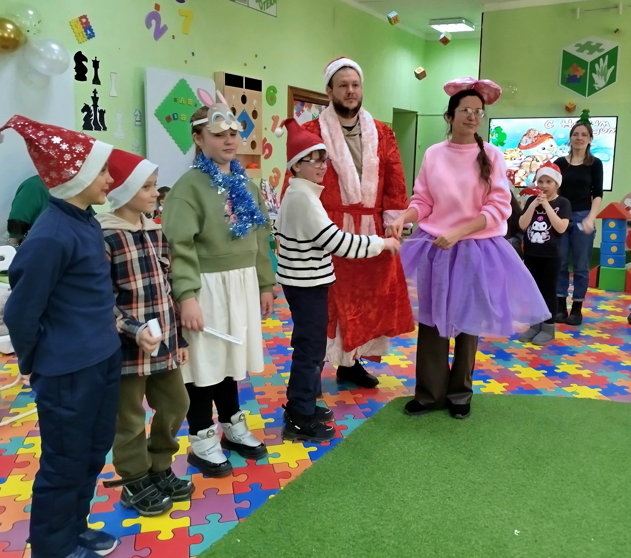 Забавы у Ёлки